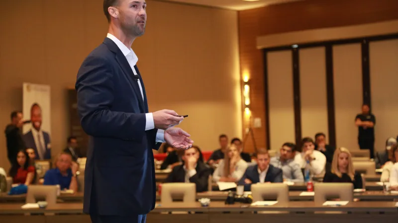 LinkedIn Üzerinde B2B Marka İş Birlikleri Nasıl Alınır?